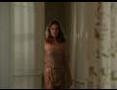 Kathleen Turner met son mec sur la b�quille et c est drole